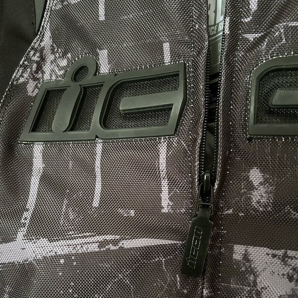 Women’s Icon Overlord Motorcycle Jacket - Picture 6 of 14